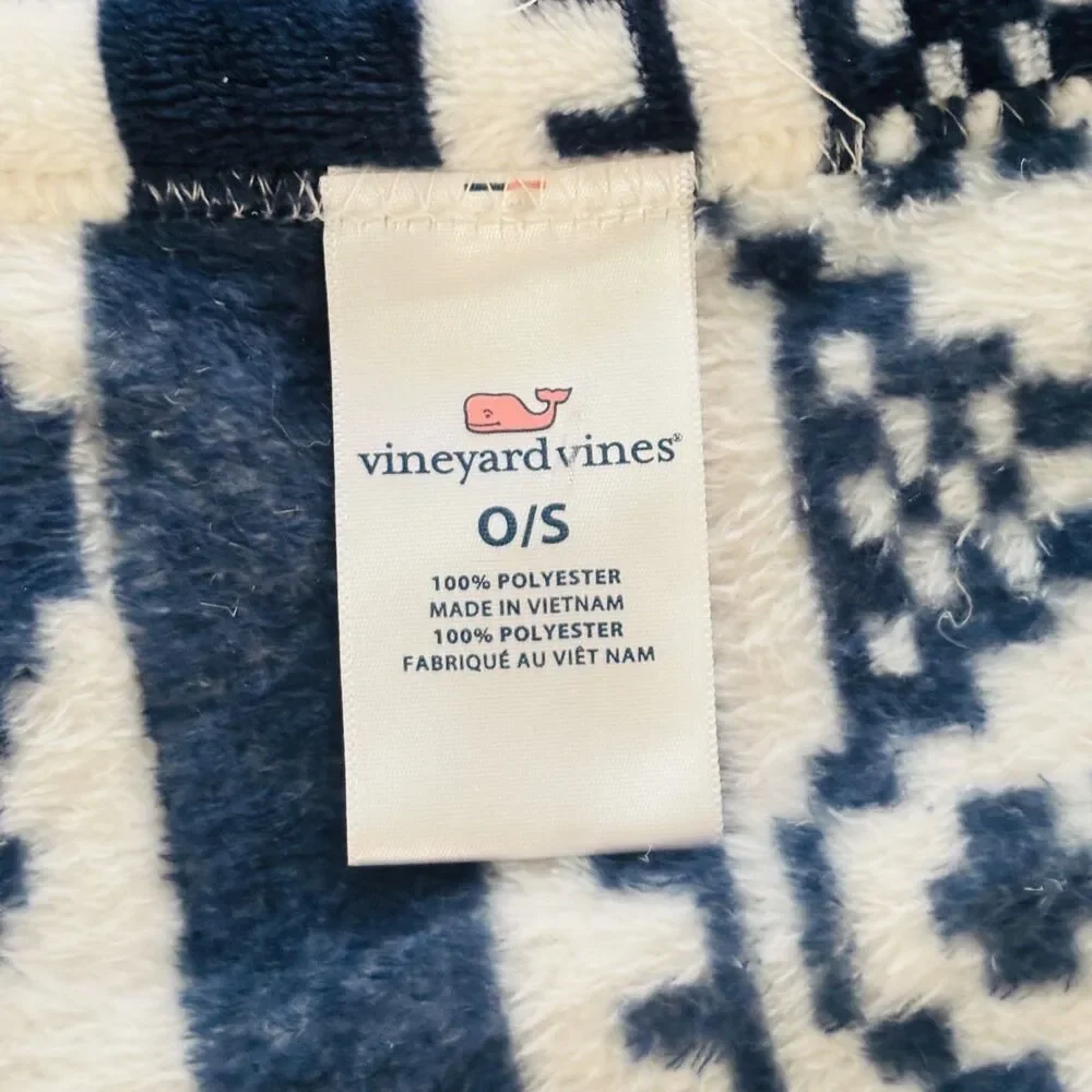 Vineyard Vines Plush Throw Blanket Whales Nautical Decor Waves Beachy 48 x 60